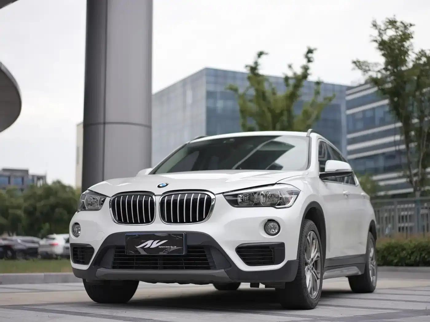 BMW X1 2019 sDrive18Li Fashion Edition — миниатюра 1