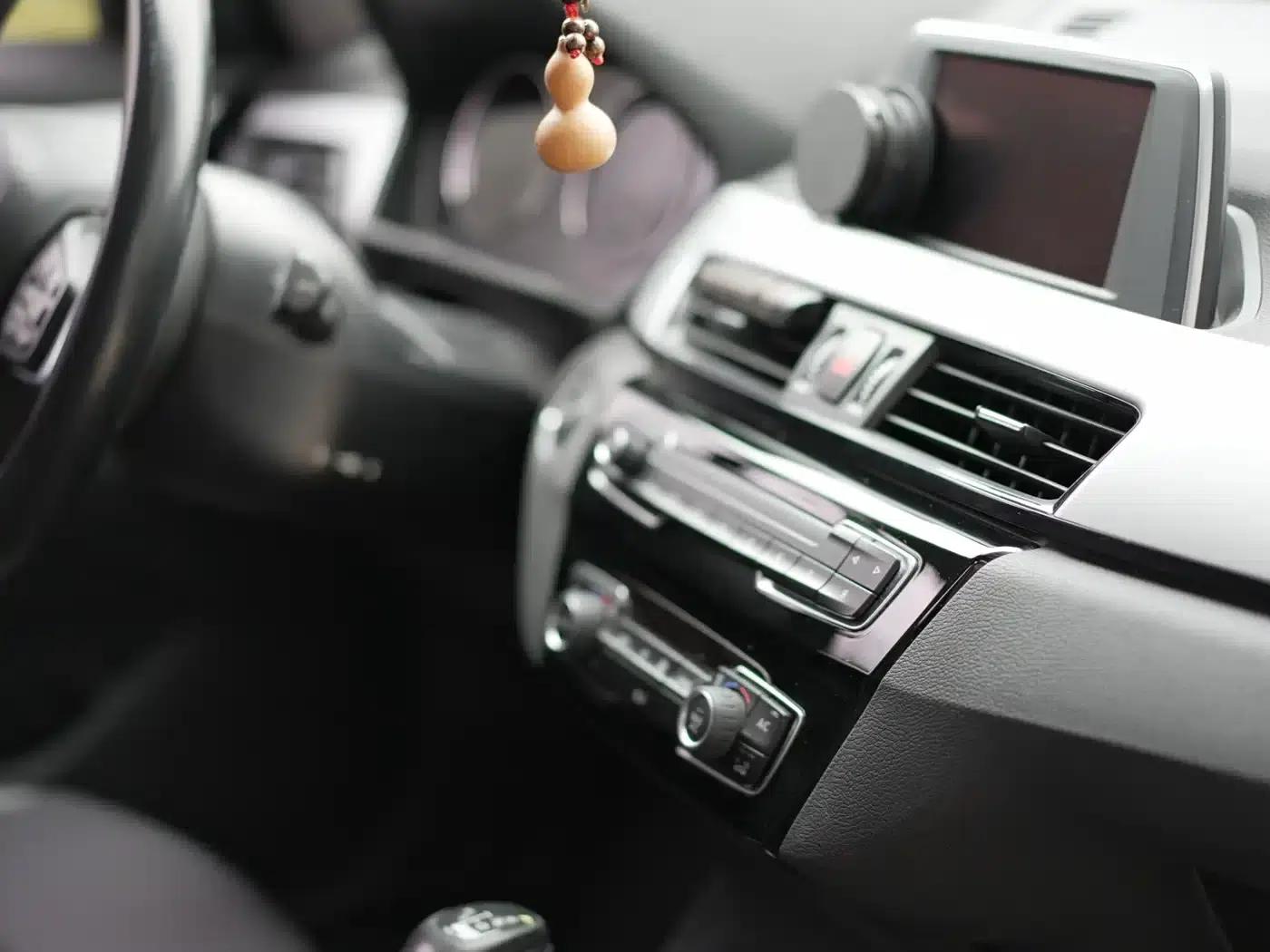 BMW X1 2019 sDrive18Li Fashion Edition — миниатюра 14