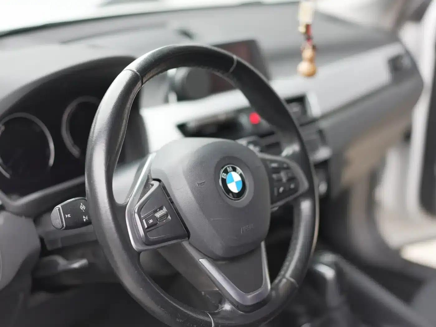 BMW X1 2019 sDrive18Li Fashion Edition — миниатюра 8