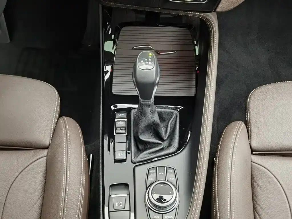 BMW X1 2018 xDrive20Li Premium — миниатюра 13