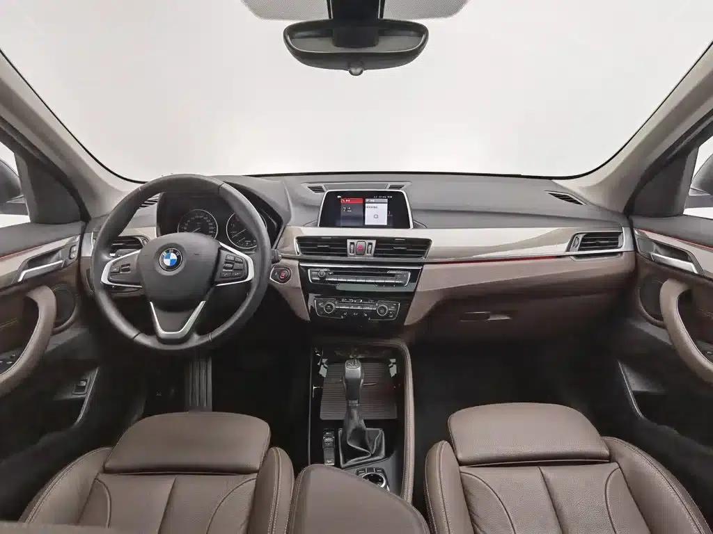 BMW X1 2018 xDrive20Li Premium — миниатюра 5