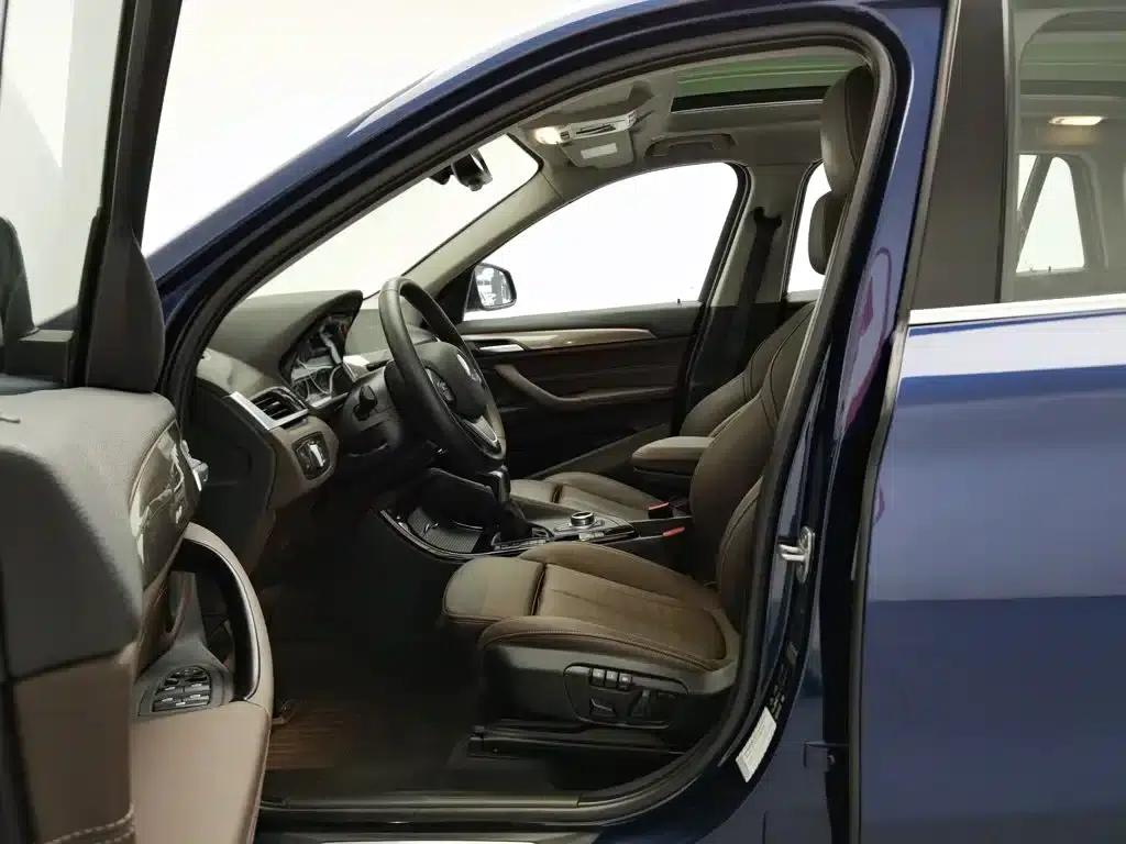 BMW X1 2018 xDrive20Li Premium — миниатюра 10