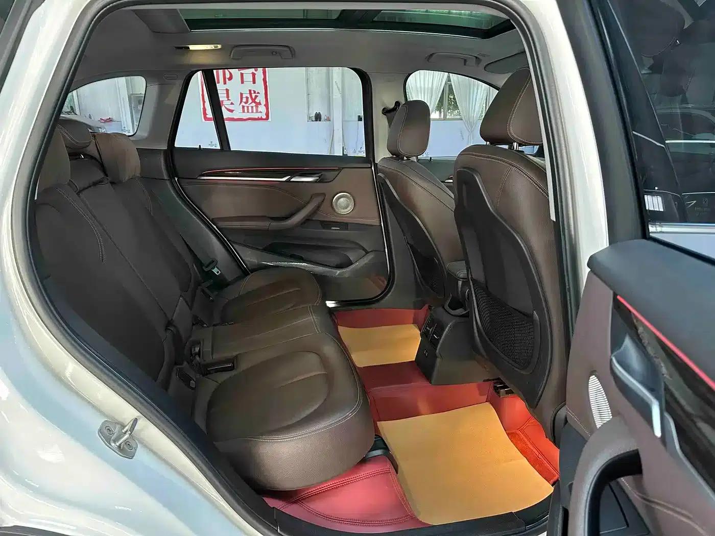 BMW X1 2021 xDrive25Li Premium — миниатюра 15