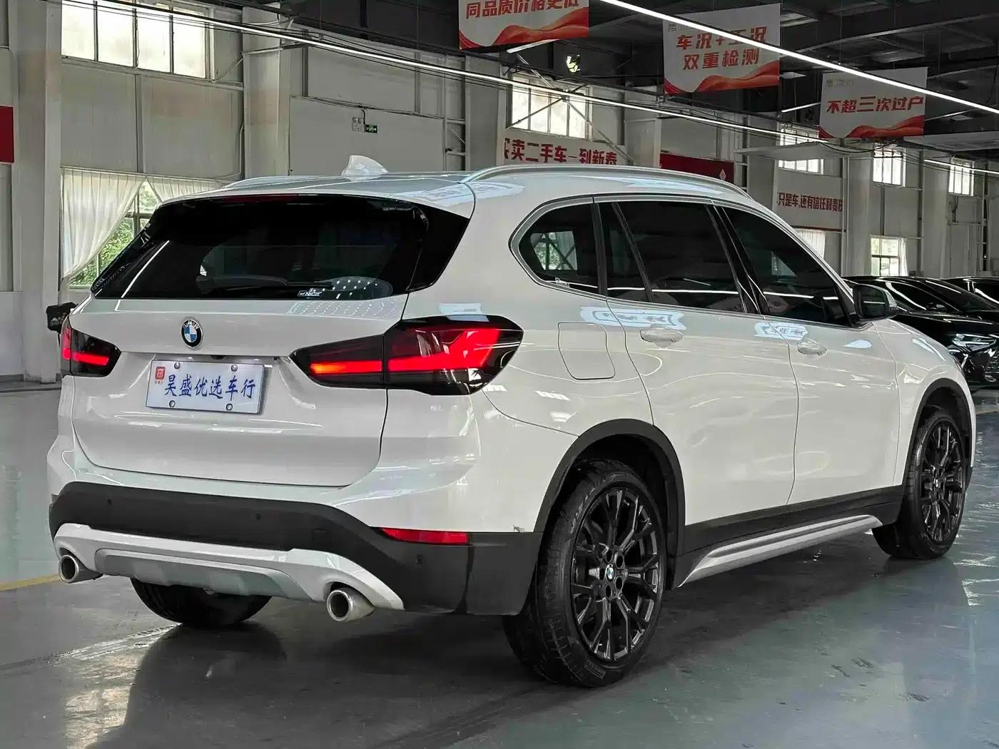 BMW X1 2021 xDrive25Li Premium — миниатюра 5