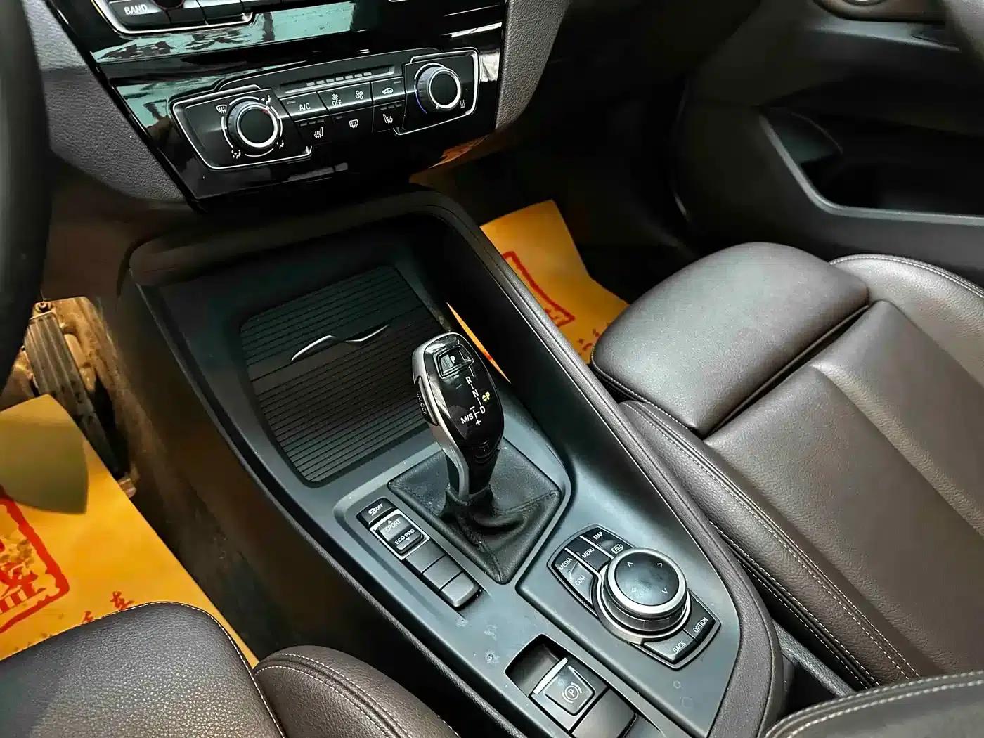 BMW X1 2021 sDrive20Li Fashion Edition — миниатюра 10
