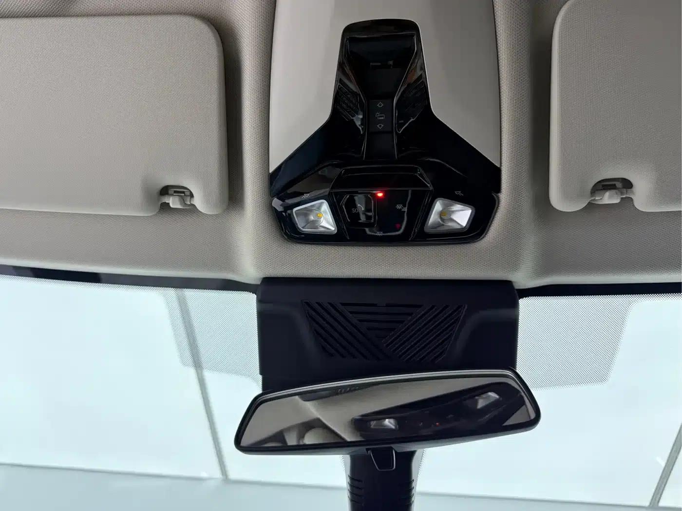 2023 BMW X1 sDrive20Li X Design Package — миниатюра 13