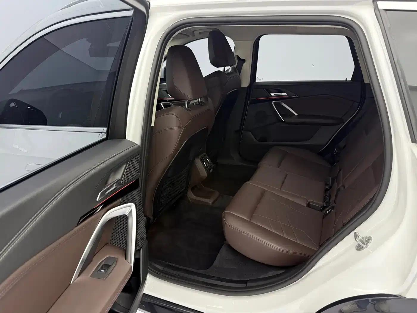 2023 BMW X1 sDrive20Li X Design Package — миниатюра 14