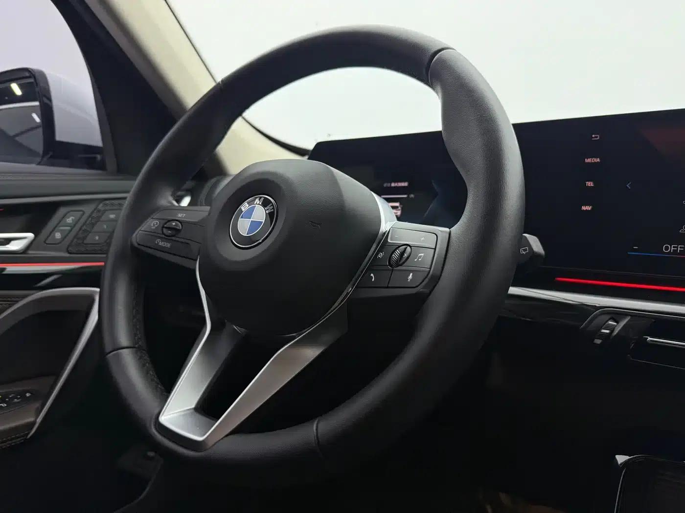 2023 BMW X1 sDrive20Li X Design Package — миниатюра 16
