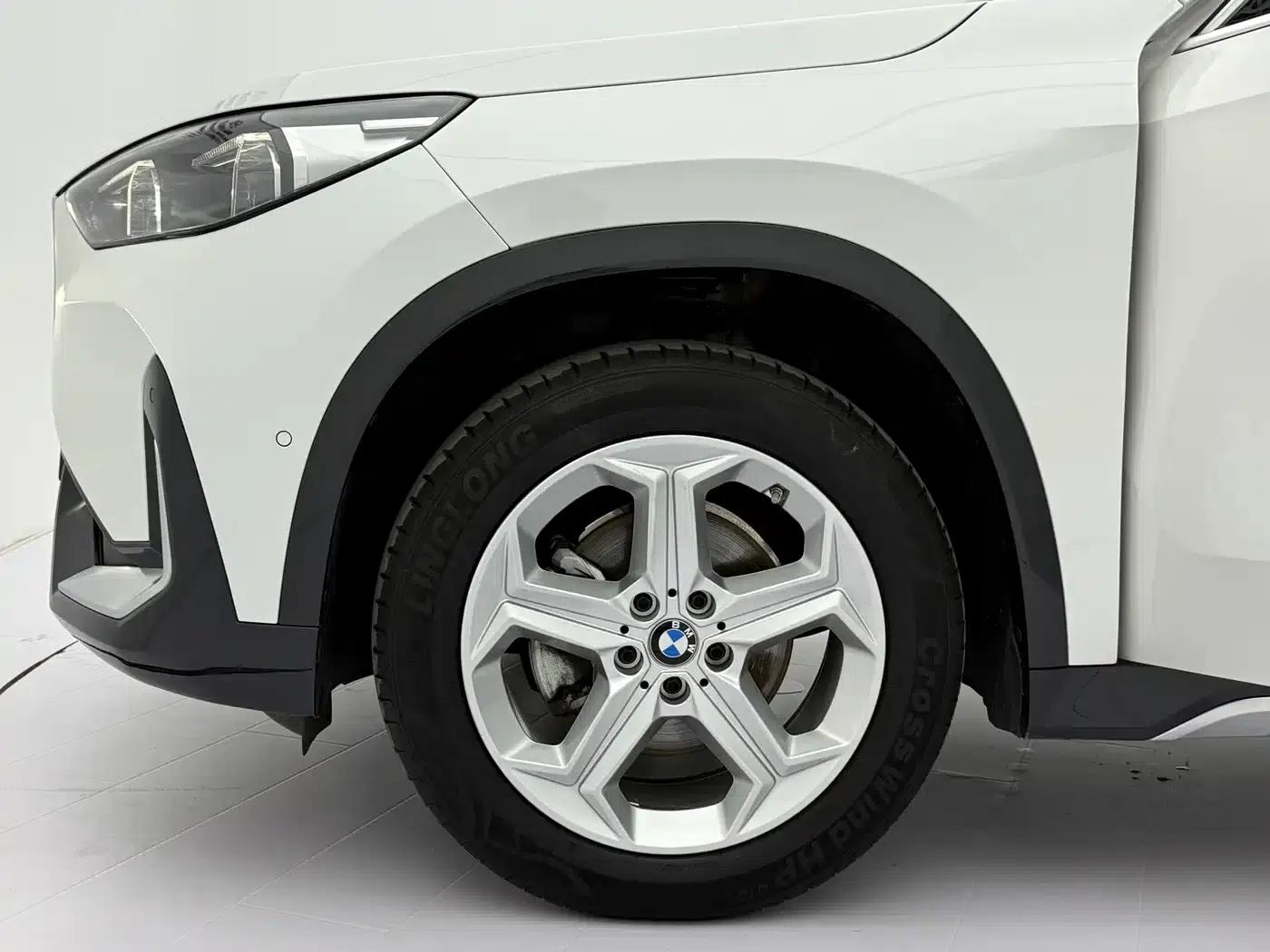 2023 BMW X1 sDrive20Li X Design Package — миниатюра 23