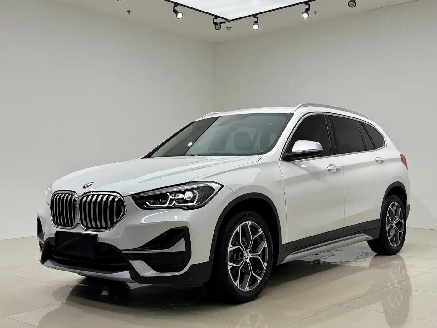 BMW X1 2022 sDrive20Li Premium — миниатюра 1