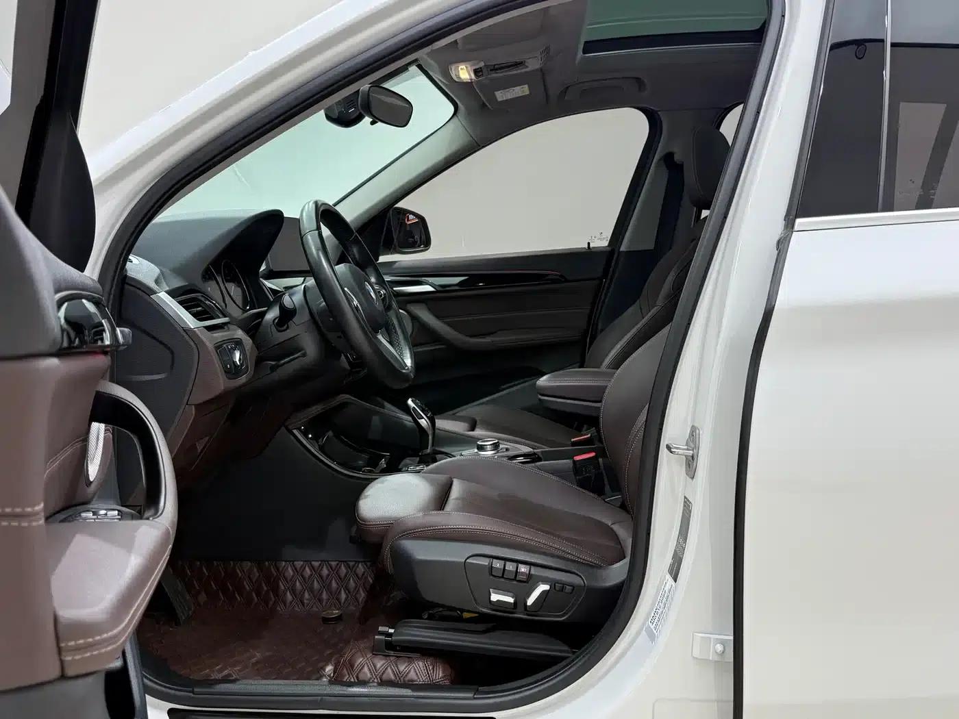 BMW X1 2022 sDrive20Li Premium — миниатюра 13
