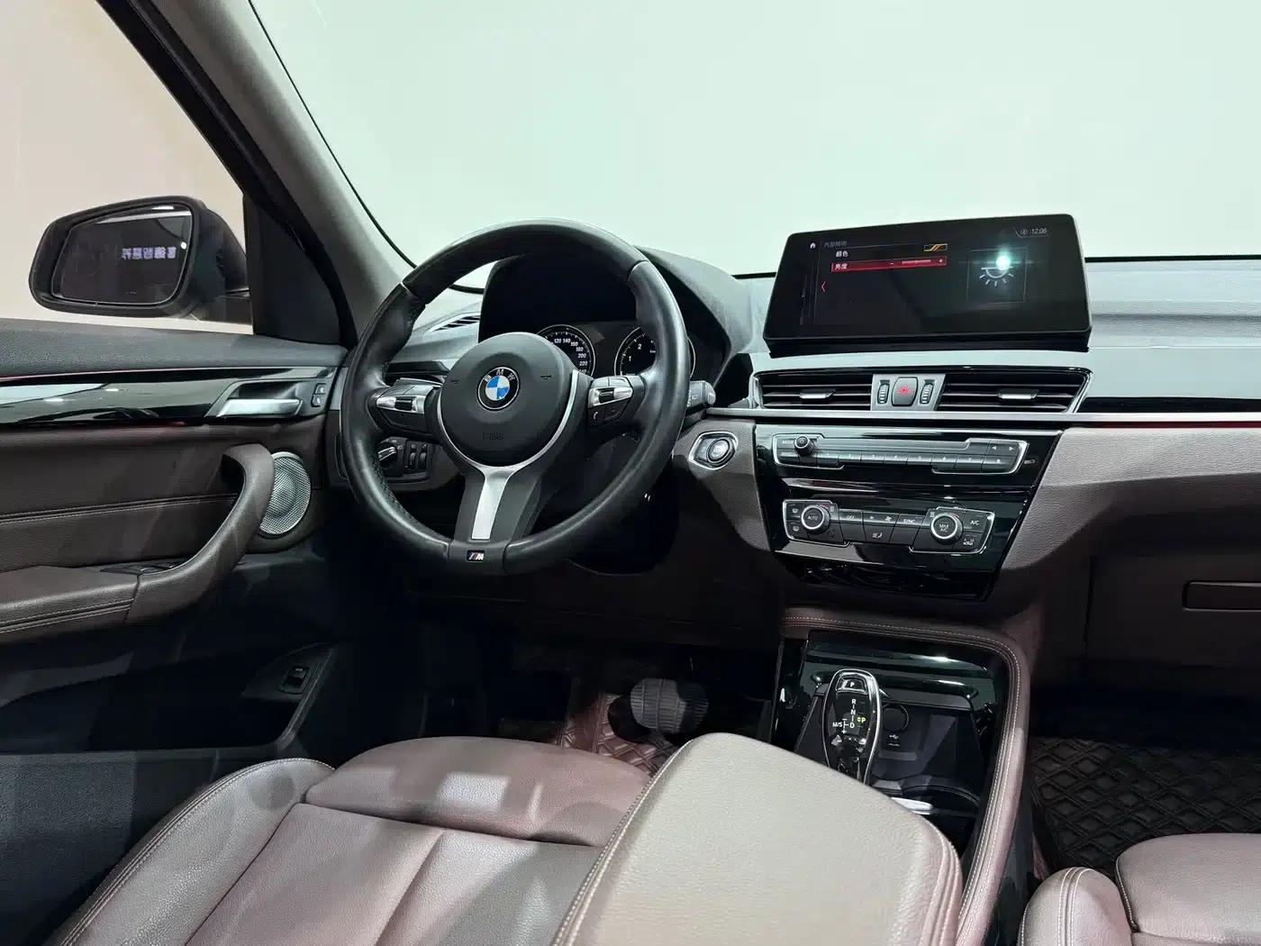 BMW X1 2022 sDrive20Li Premium — миниатюра 18