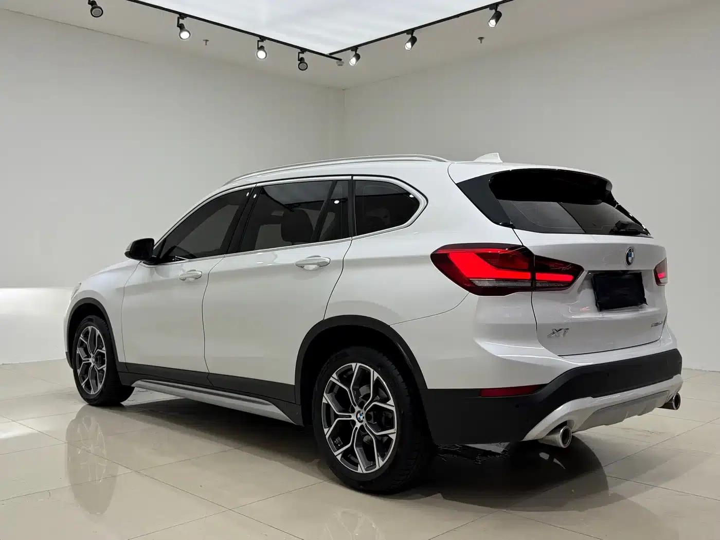 BMW X1 2022 sDrive20Li Premium — миниатюра 5