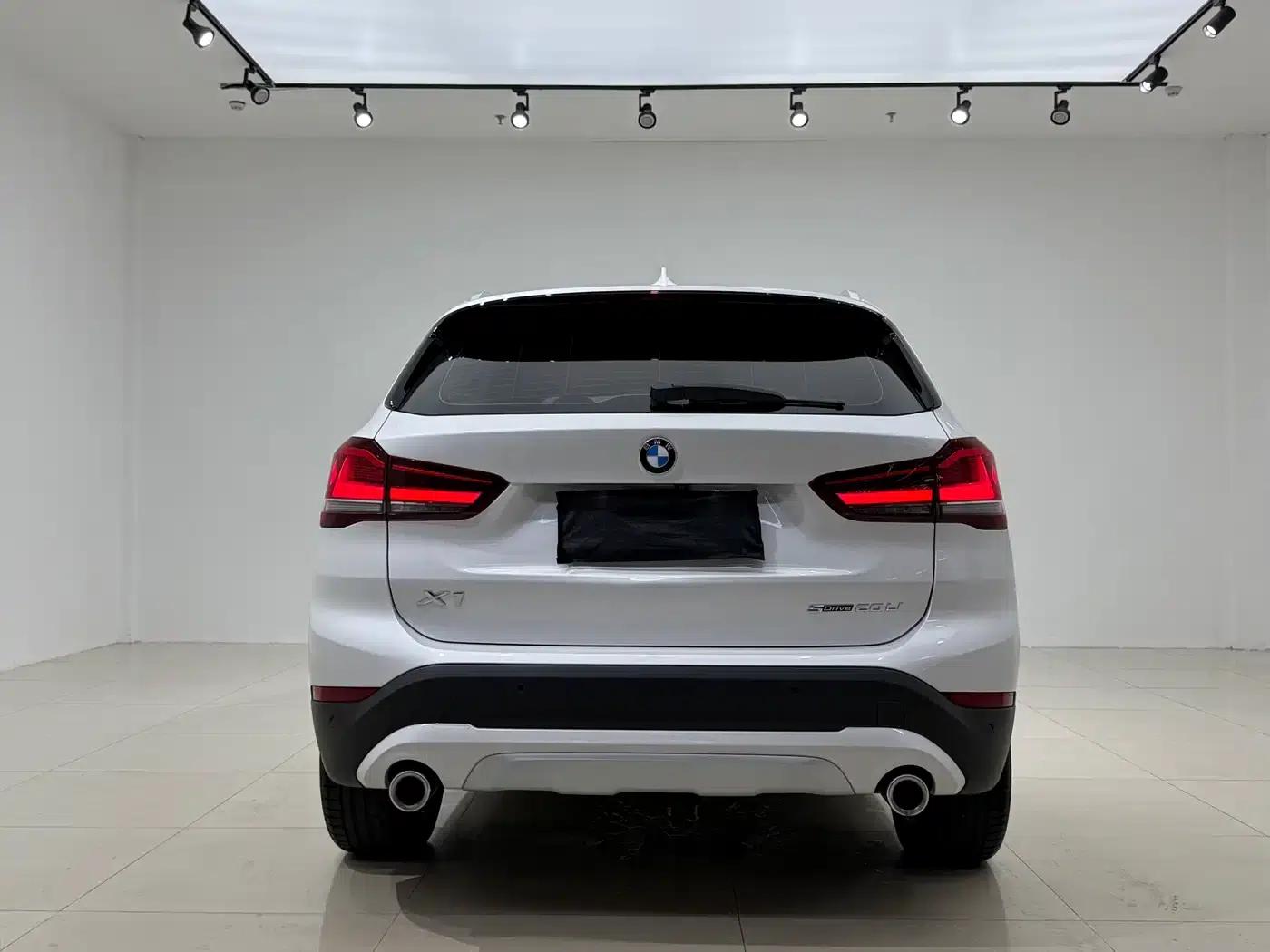 BMW X1 2022 sDrive20Li Premium — миниатюра 6