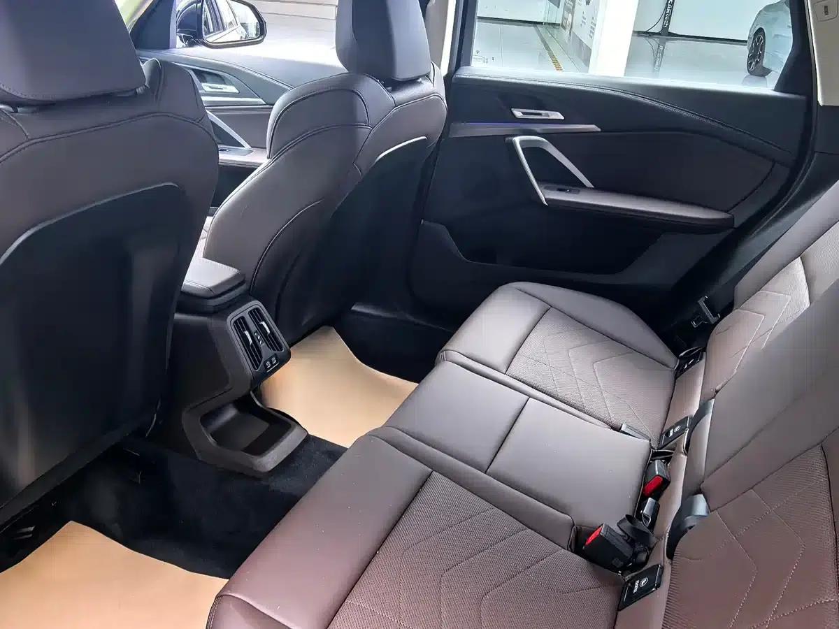 2024 BMW X1 sDrive25Li M Sport Package — миниатюра 4