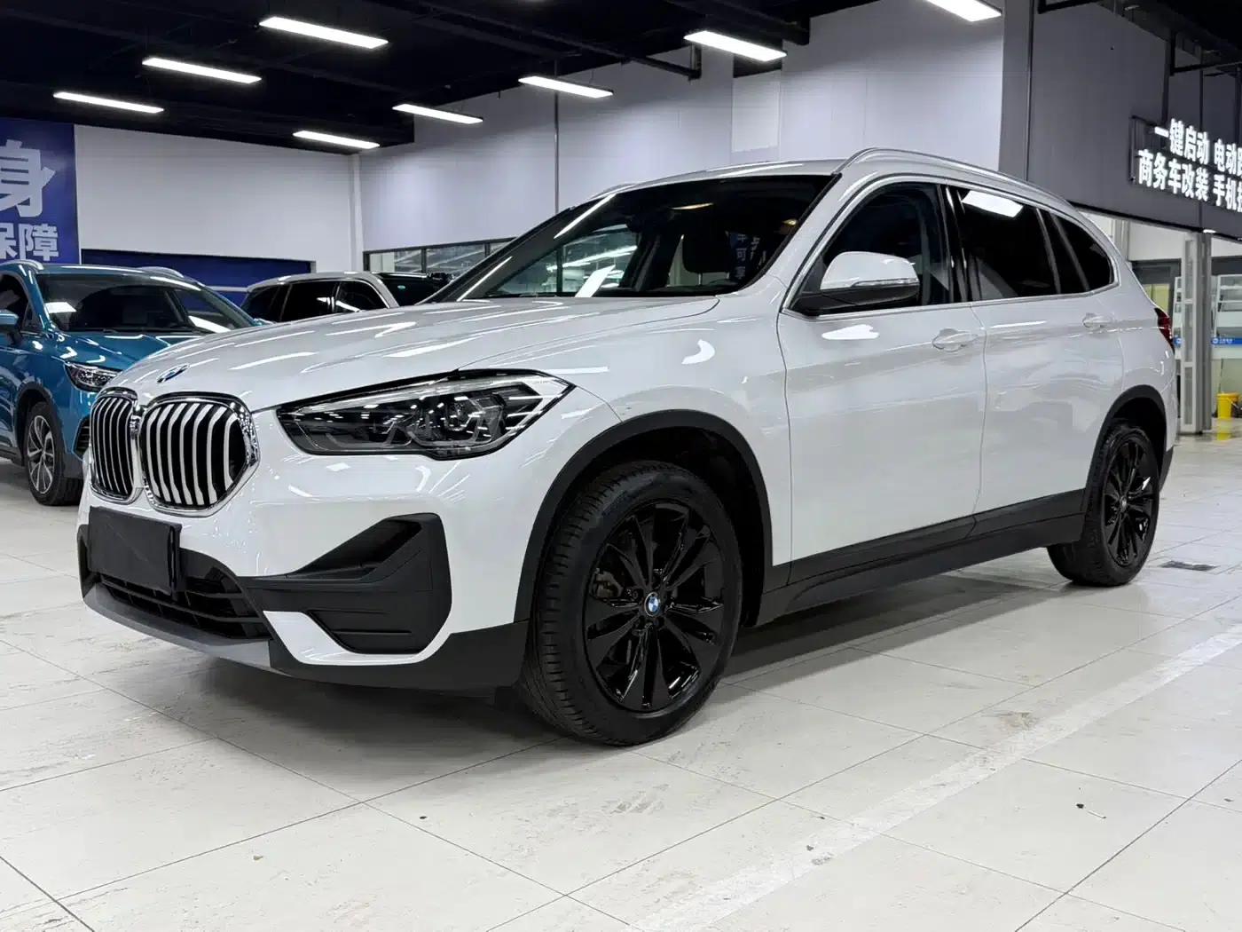 BMW X1 2021 sDrive20Li Fashion Edition — миниатюра 1