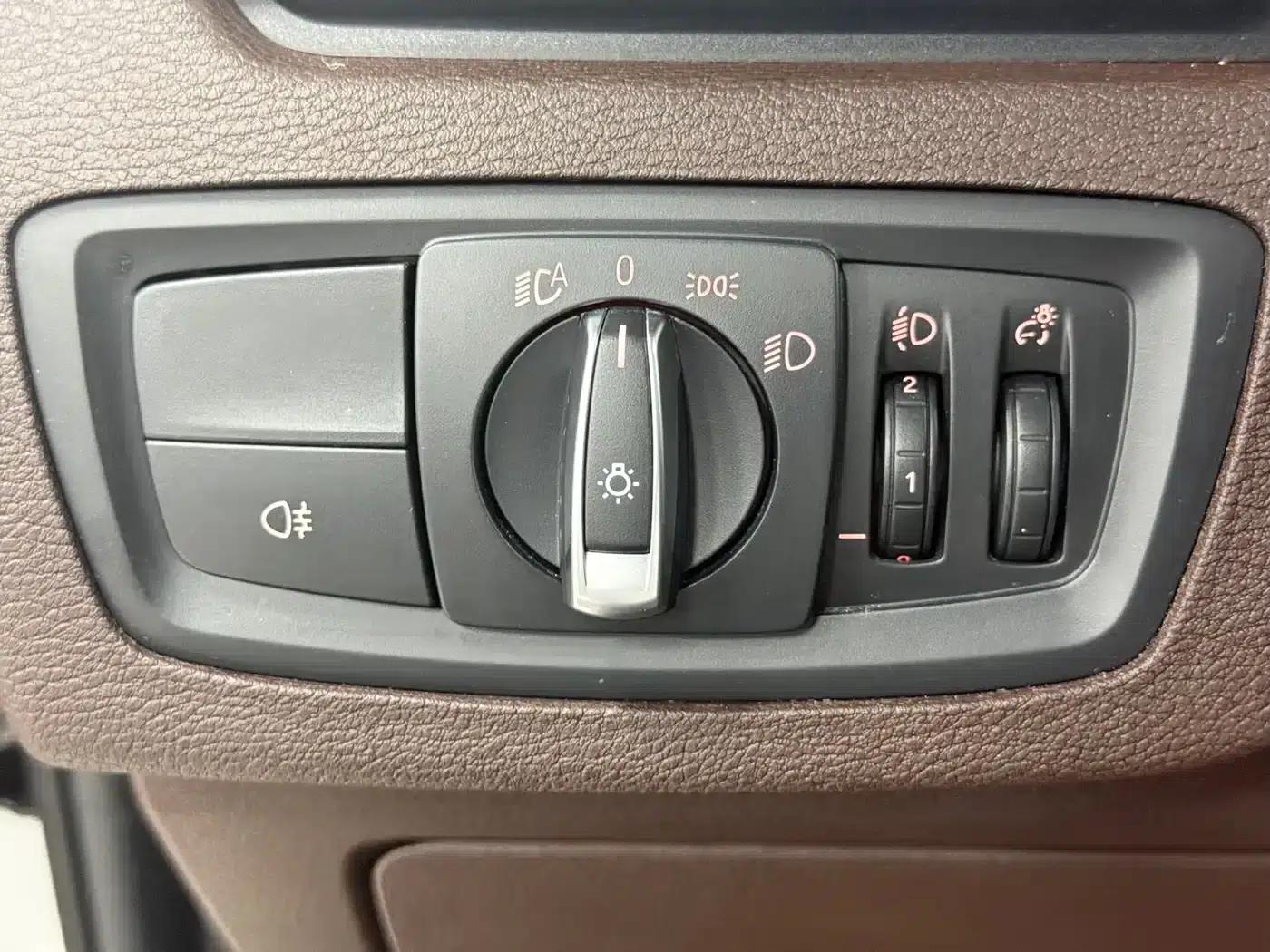 BMW X1 2021 sDrive20Li Fashion Edition — миниатюра 13