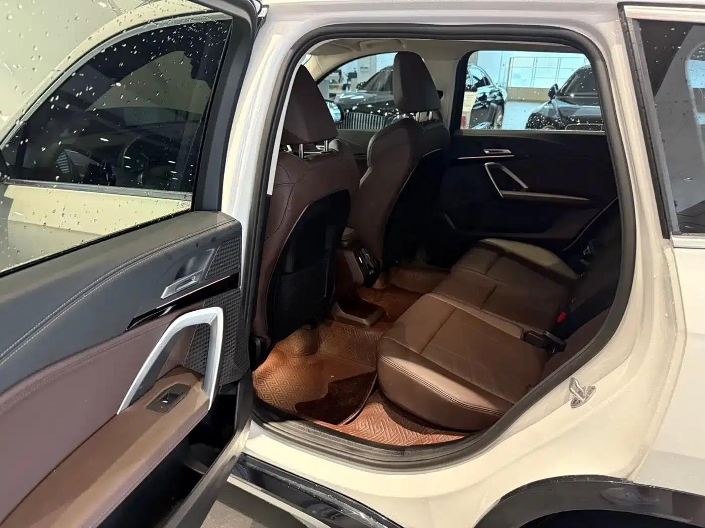 2023 BMW X1 sDrive20Li X Design Package — миниатюра 8