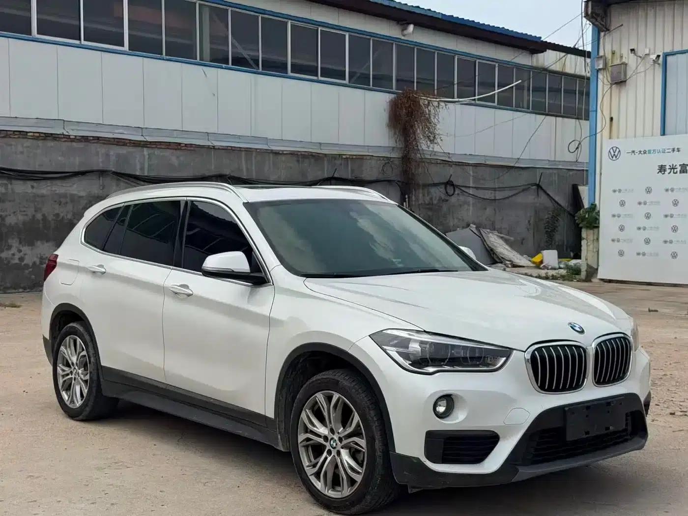 BMW X1 2018 sDrive20Li Leading Edition — миниатюра 3