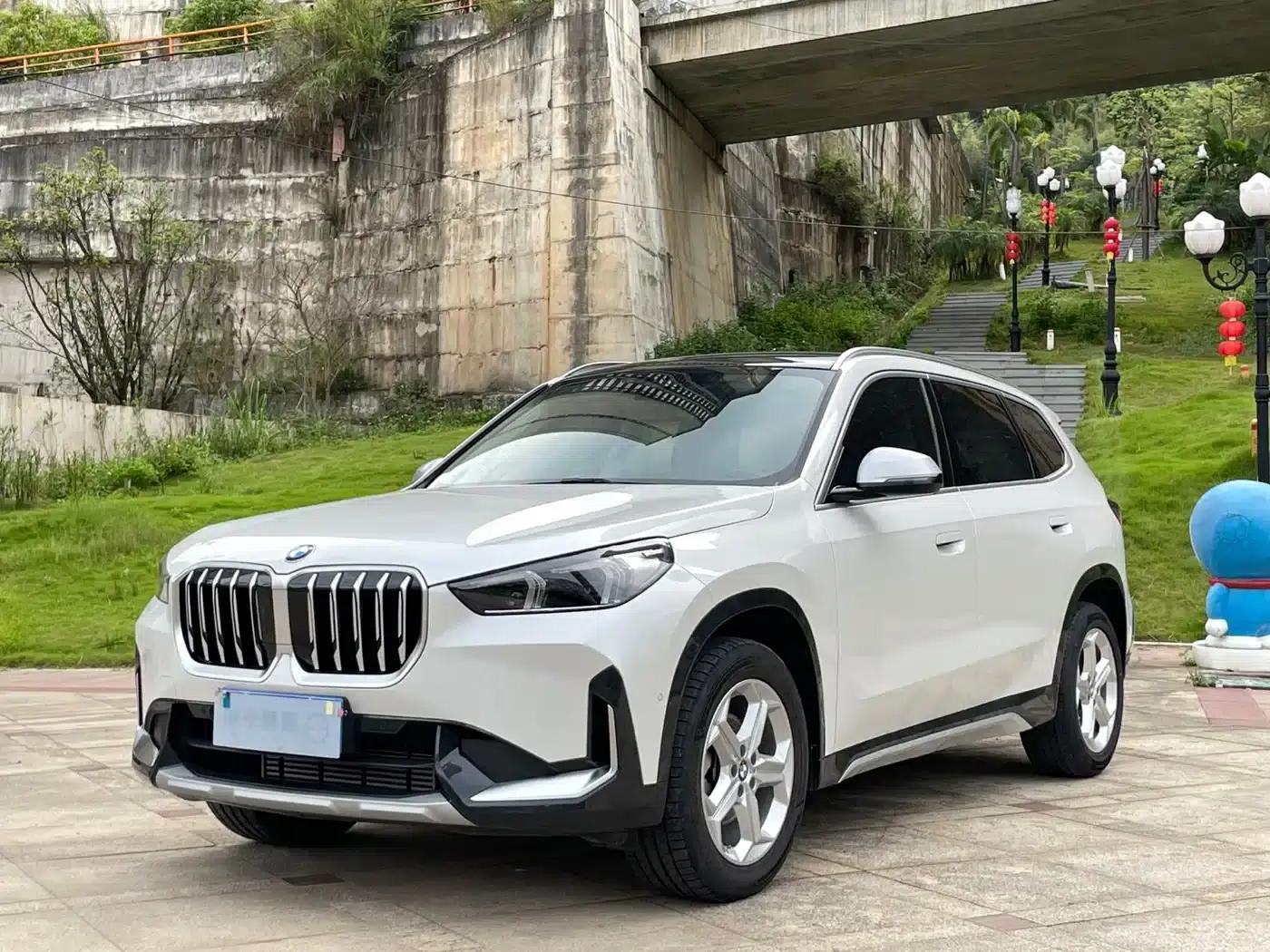 2023 BMW X1 sDrive20Li X Design Package — миниатюра 1