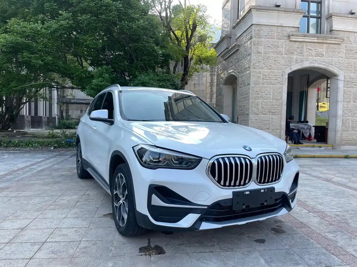 BMW X1 2022 sDrive20Li Premium — миниатюра 2