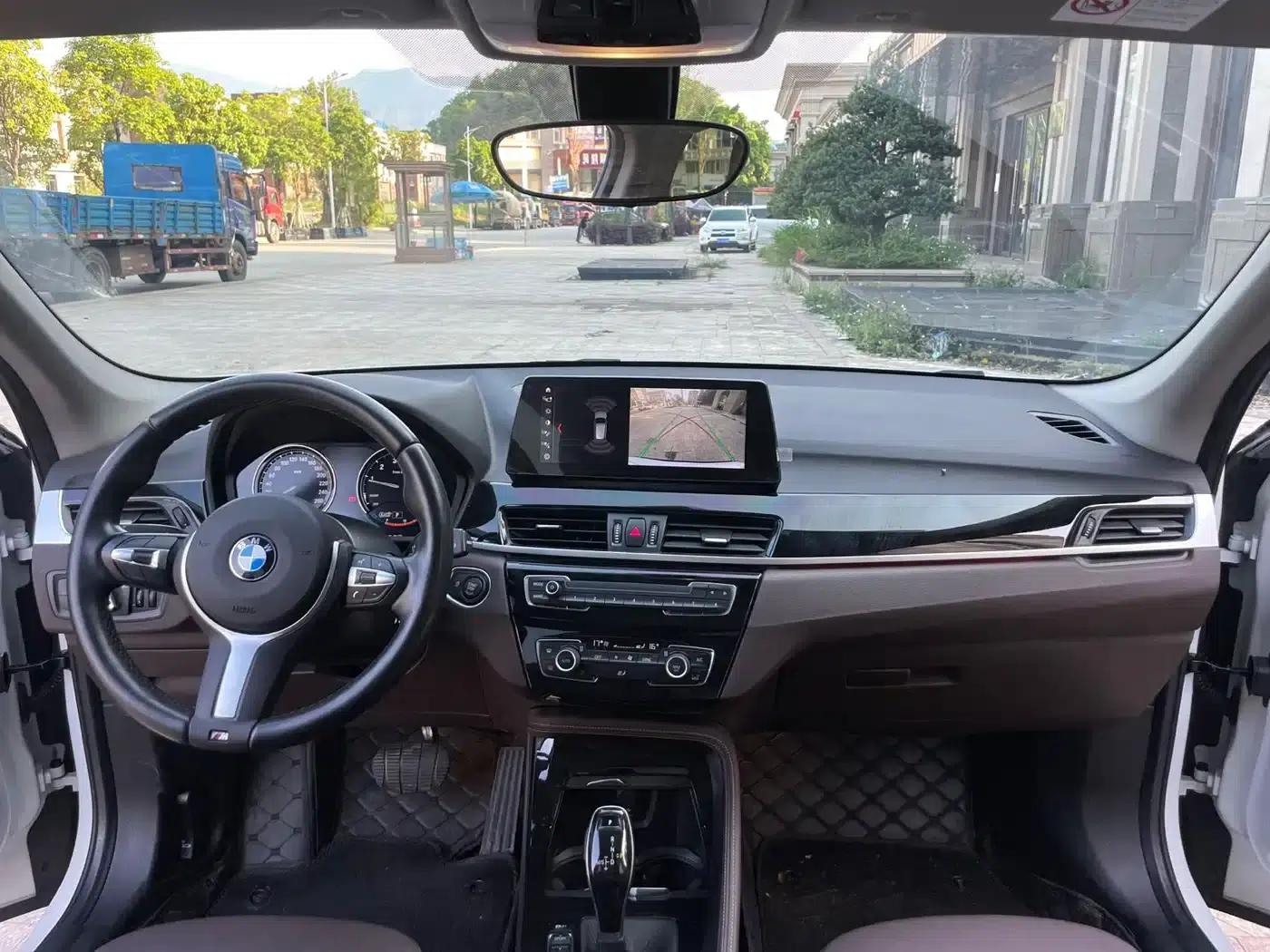 BMW X1 2022 sDrive20Li Premium — миниатюра 6