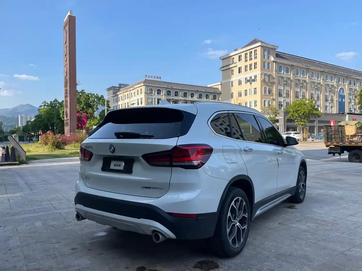 BMW X1 2022 sDrive20Li Premium — миниатюра 9