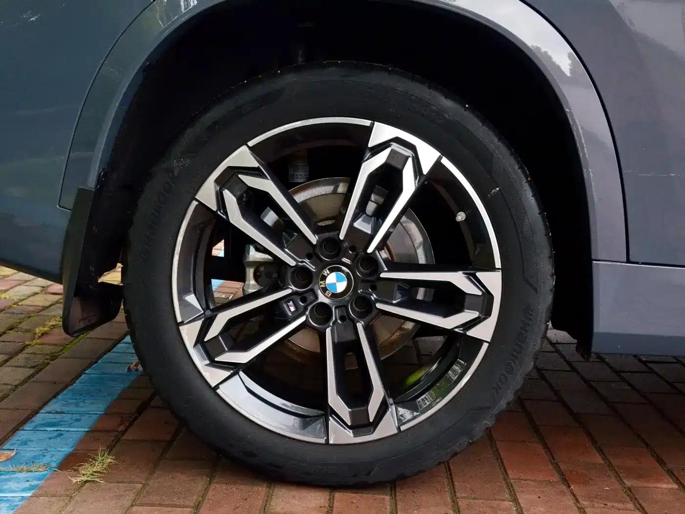BMW X1 2023 sDrive25Li M Sport Package — миниатюра 4