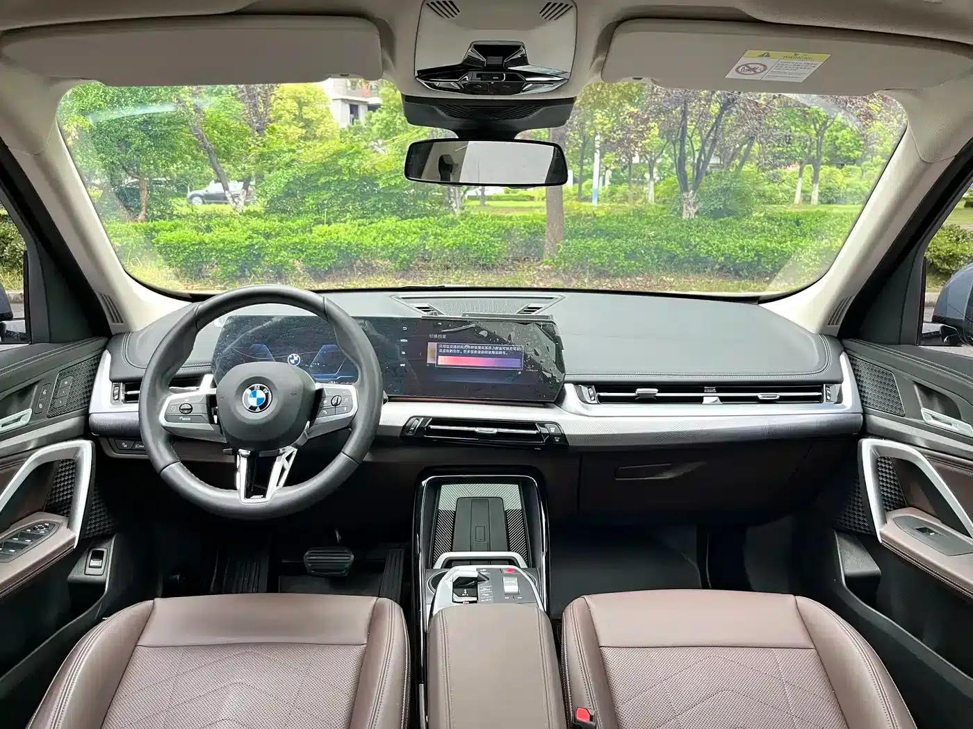 BMW X1 2023 sDrive25Li M Sport Package — миниатюра 8