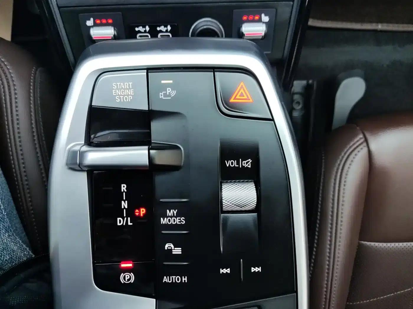 2023 BMW X1 sDrive20Li X Design Package — миниатюра 15