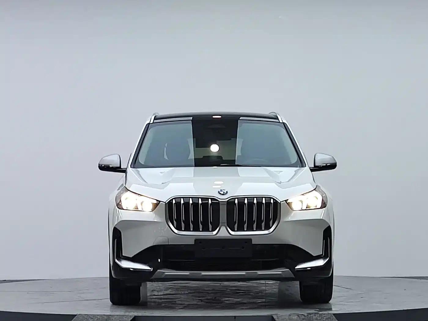 2023 BMW X1 sDrive20Li X Design Package — миниатюра 3
