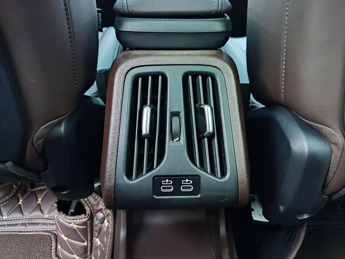 2023 BMW X1 sDrive20Li X Design Package — миниатюра 16