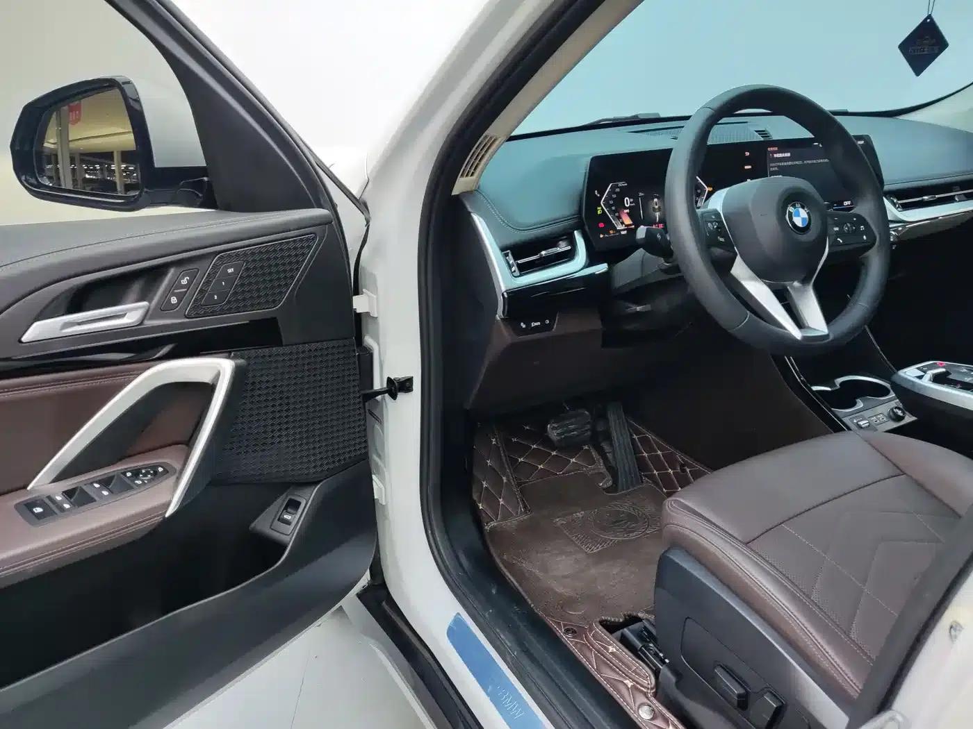 2023 BMW X1 sDrive20Li X Design Package — миниатюра 7