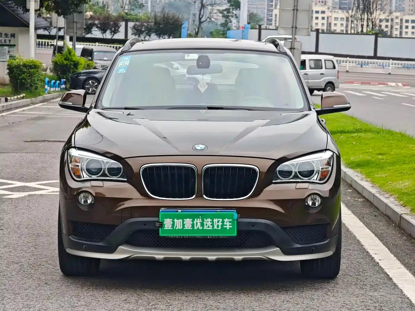 BMW X1 2015 sDrive18i Leading Upgrade Edition — миниатюра 2