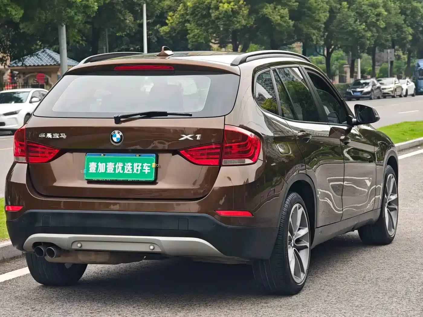 BMW X1 2015 sDrive18i Leading Upgrade Edition — миниатюра 4
