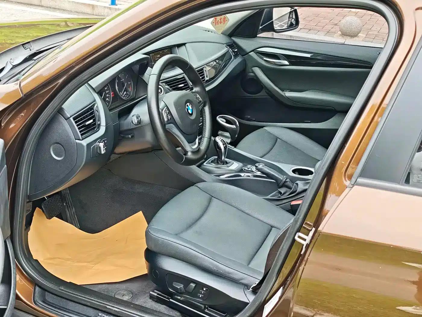 BMW X1 2015 sDrive18i Leading Upgrade Edition — миниатюра 8