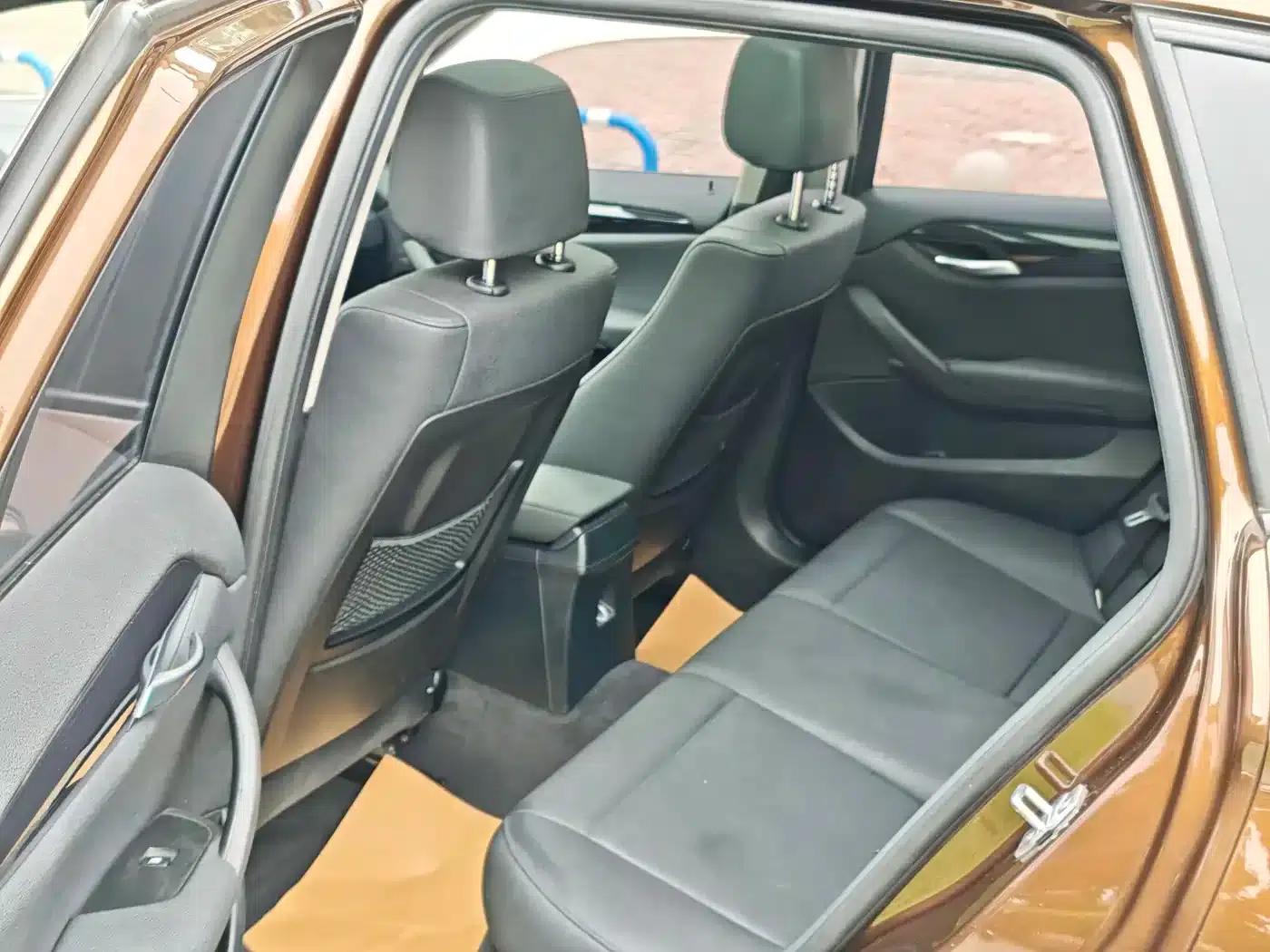 BMW X1 2015 sDrive18i Leading Upgrade Edition — миниатюра 10