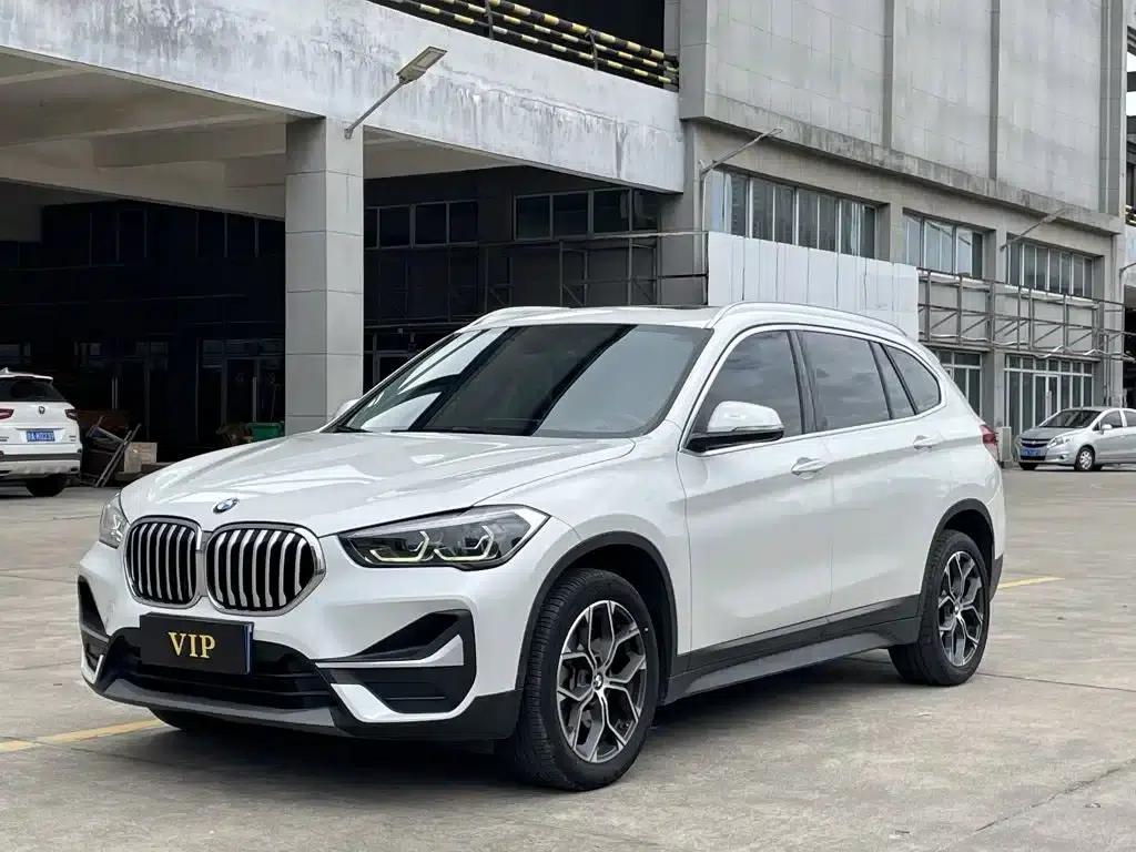 BMW X1 2020 sDrive25Li Leading Edition — миниатюра 1