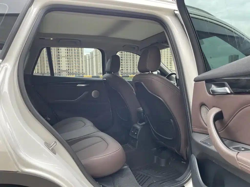 BMW X1 2020 sDrive25Li Leading Edition — миниатюра 11