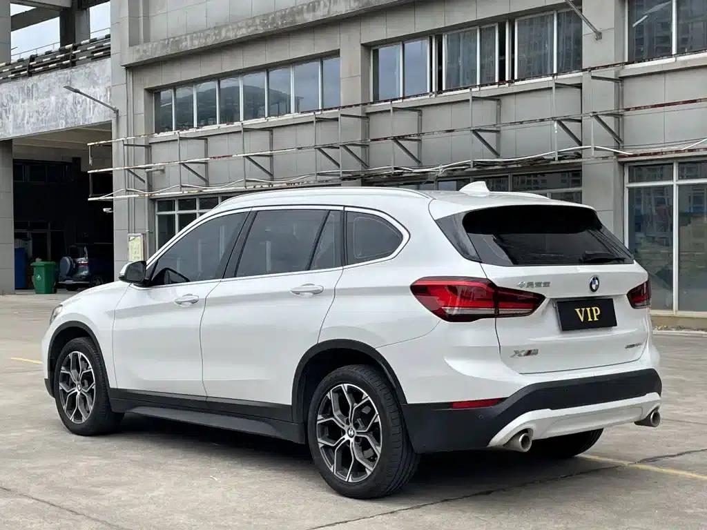BMW X1 2020 sDrive25Li Leading Edition — миниатюра 4