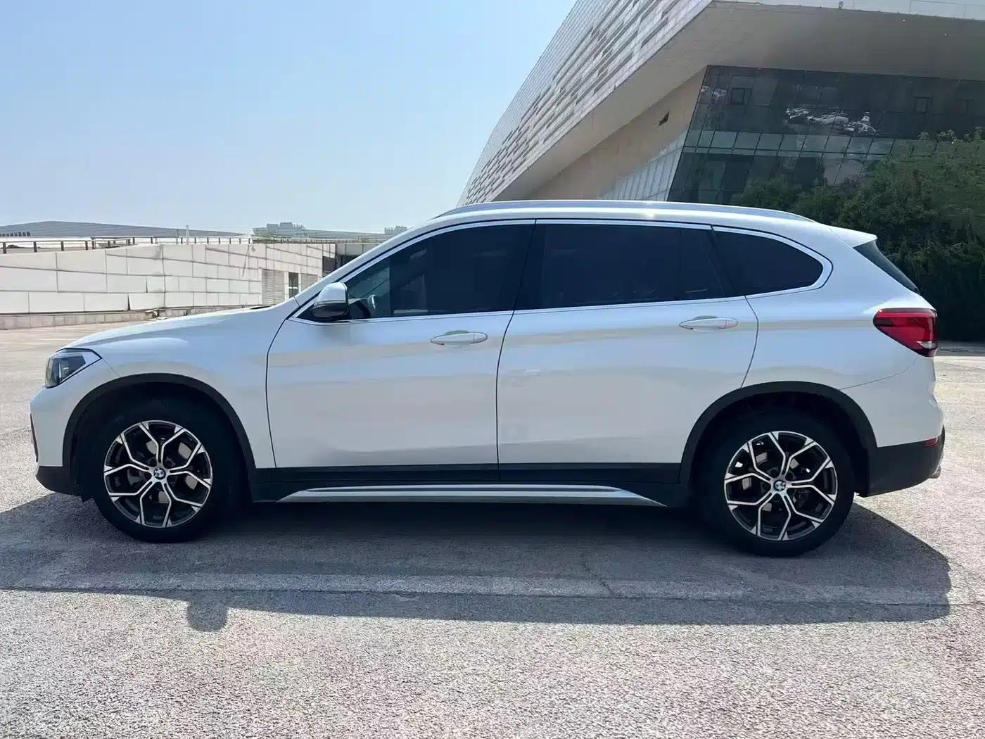 BMW X1 2021 Facelift sDrive20Li Premium — миниатюра 8