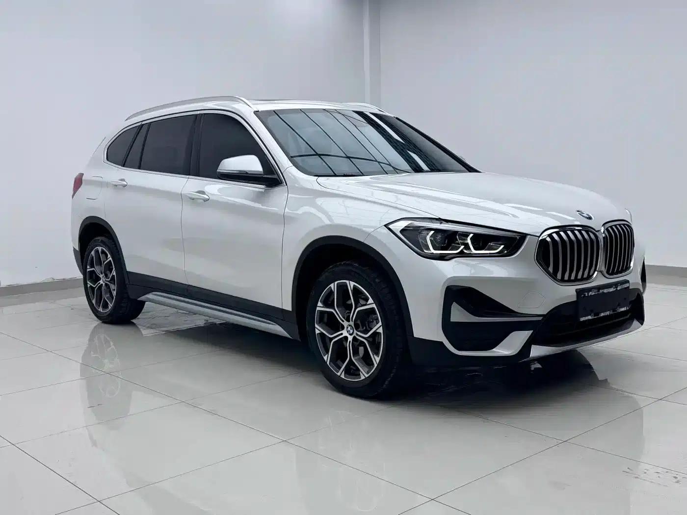 BMW X1 2022 sDrive20Li Fashion Edition — миниатюра 3