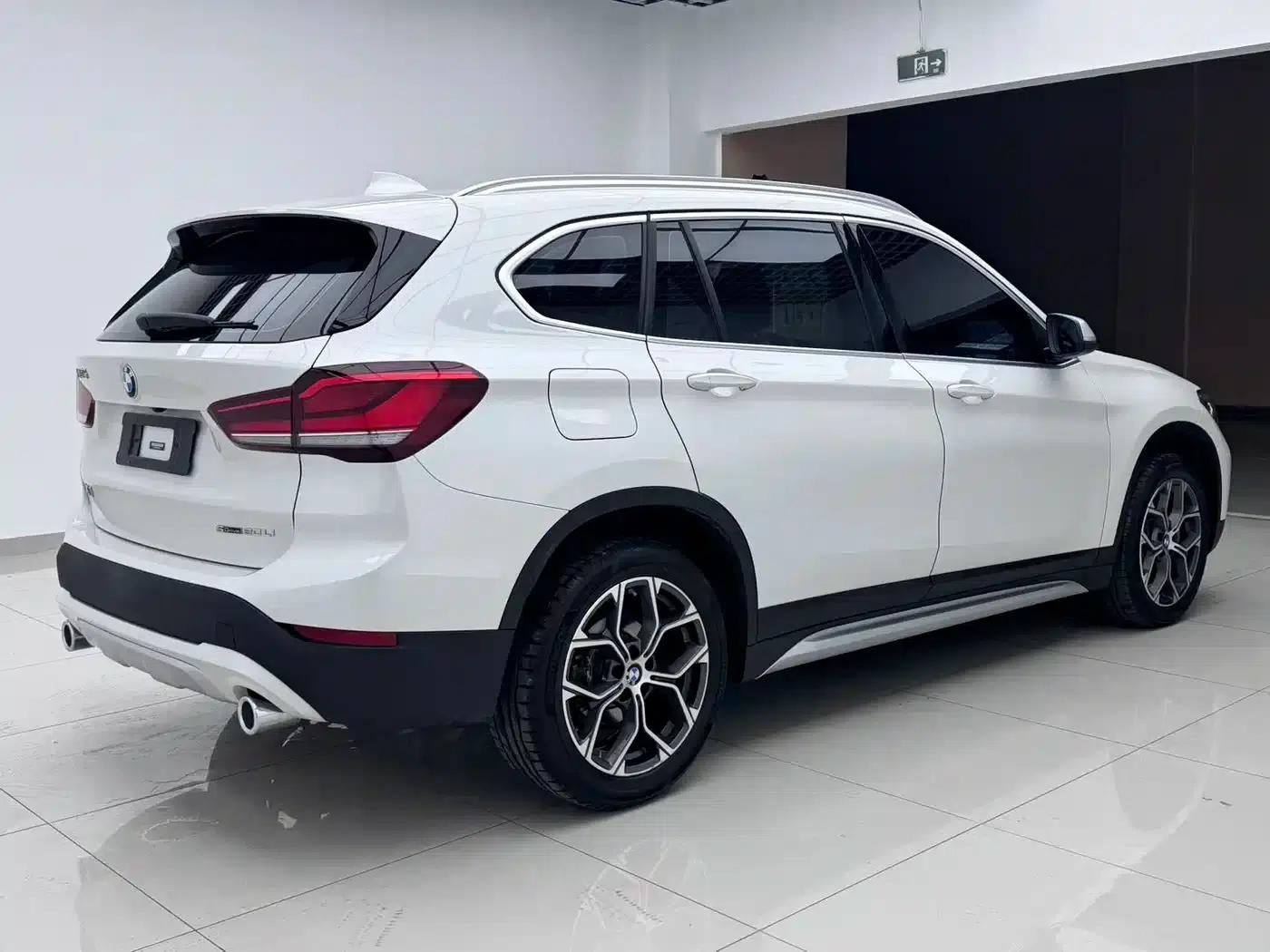 BMW X1 2022 sDrive20Li Fashion Edition — миниатюра 7