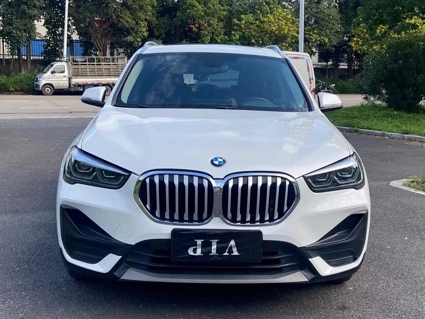 BMW X1 2020 sDrive25Li Leading Edition — миниатюра 2