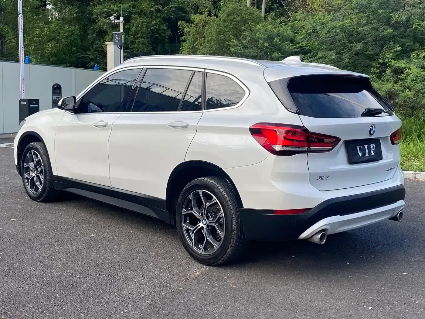 BMW X1 2020 sDrive25Li Leading Edition — миниатюра 5