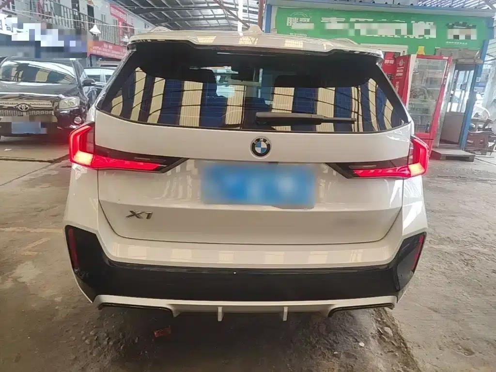 BMW X1 2023 sDrive25Li M Sport Package — миниатюра 6