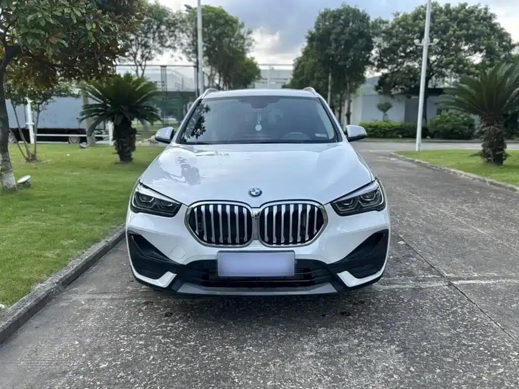 BMW X1 2022 sDrive25Li Leading Edition — миниатюра 3