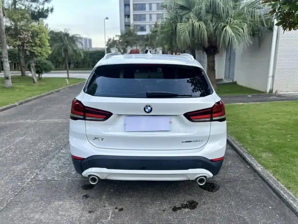 BMW X1 2022 sDrive25Li Leading Edition — миниатюра 6