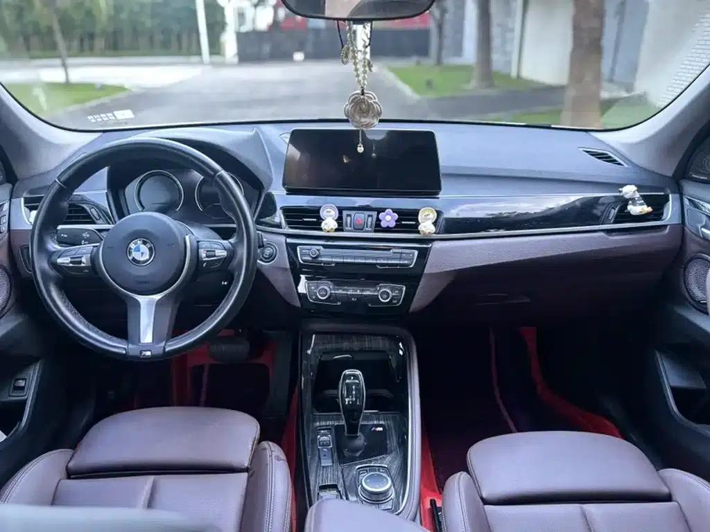 BMW X1 2022 sDrive25Li Leading Edition — миниатюра 8