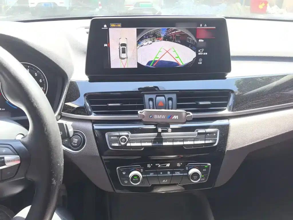 BMW X1 2021 sDrive25Li Leading Edition — миниатюра 21